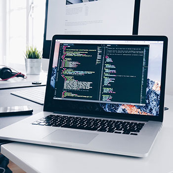 南京亚文化骚货『田凝熙』操贱无敌，外网卖白虎逼照玩非主流，针扎奶子自残血流成河！