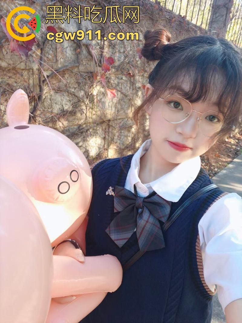 辽宁师范学院大奶妹【赵舒婷】,宿舍露出勾引老师,只为实习能分到好单位,还拍下视频被男友发现曝光!-1