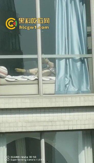 瓜友用华为手机偷拍邻居女孩看毛片自嗨!真TM清晰,以后干这事还是把窗帘拉上!这波偷拍真遥遥领先!-1