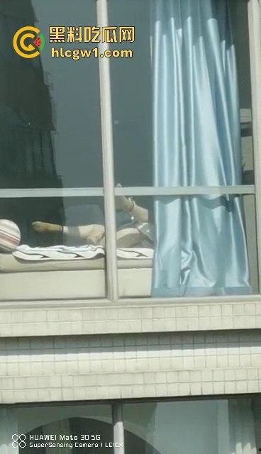 瓜友用华为手机偷拍邻居女孩看毛片自嗨!真TM清晰,以后干这事还是把窗帘拉上!这波偷拍真遥遥领先!-2