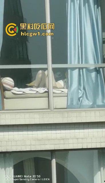 瓜友用华为手机偷拍邻居女孩看毛片自嗨!真TM清晰,以后干这事还是把窗帘拉上!这波偷拍真遥遥领先!-6