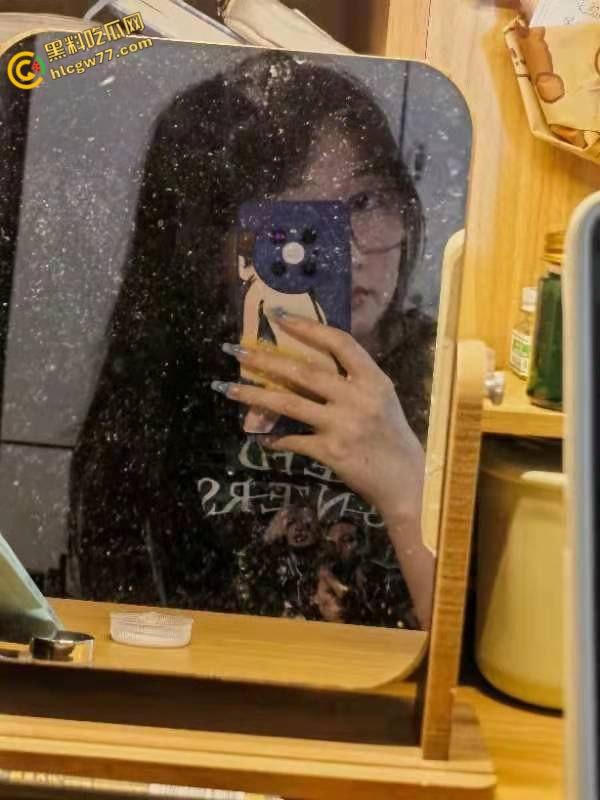 曲阜师大【孙雅欣】,被狂操高潮喷水,回宿舍又自慰湿透床单,真是个骚母狗!-1