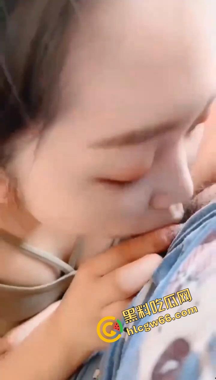 湖南瓜友真实分享人妻老婆骚成精,早上刚睁眼就含我老二,非要日一炮才吃早餐,六味地黄丸都压不住肾亏!-12