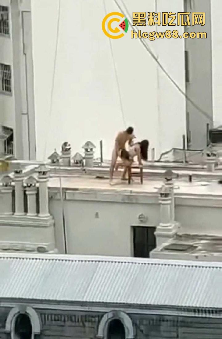 身边骚逼无处不在,盘点民间最狂野真实故事,露天操逼、护士医院打飞机、露天野战全是精品骚片!-2