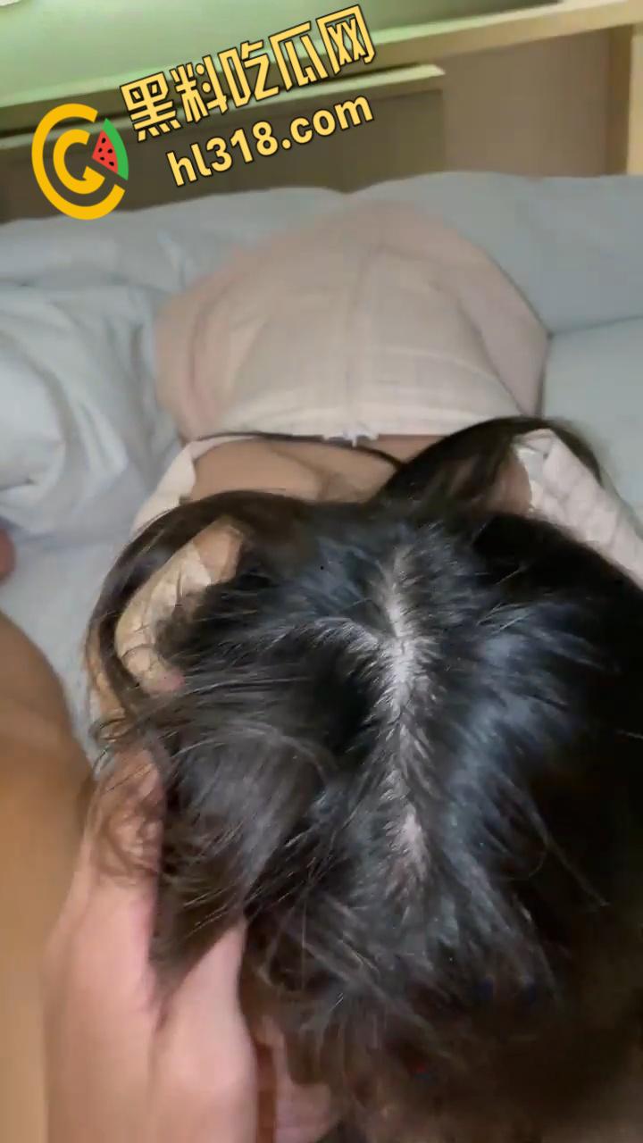 颜射口交合集,超多高颜值反差婊深喉口交,个个都技术精湛,把屌放进嘴巴就是享受 !-5