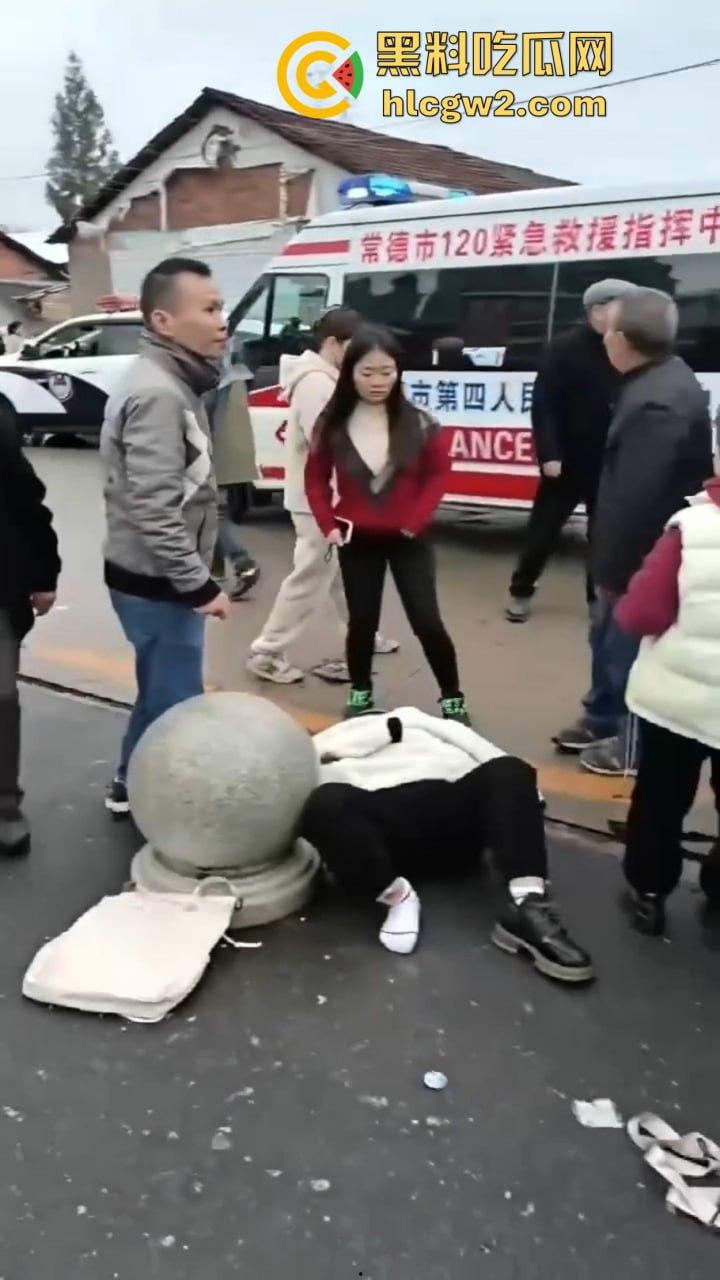 湖南常德鼎城区永安小学发生恶意撞人事件，多名学生受伤，三天两头又来报复社会疯了吗？-9