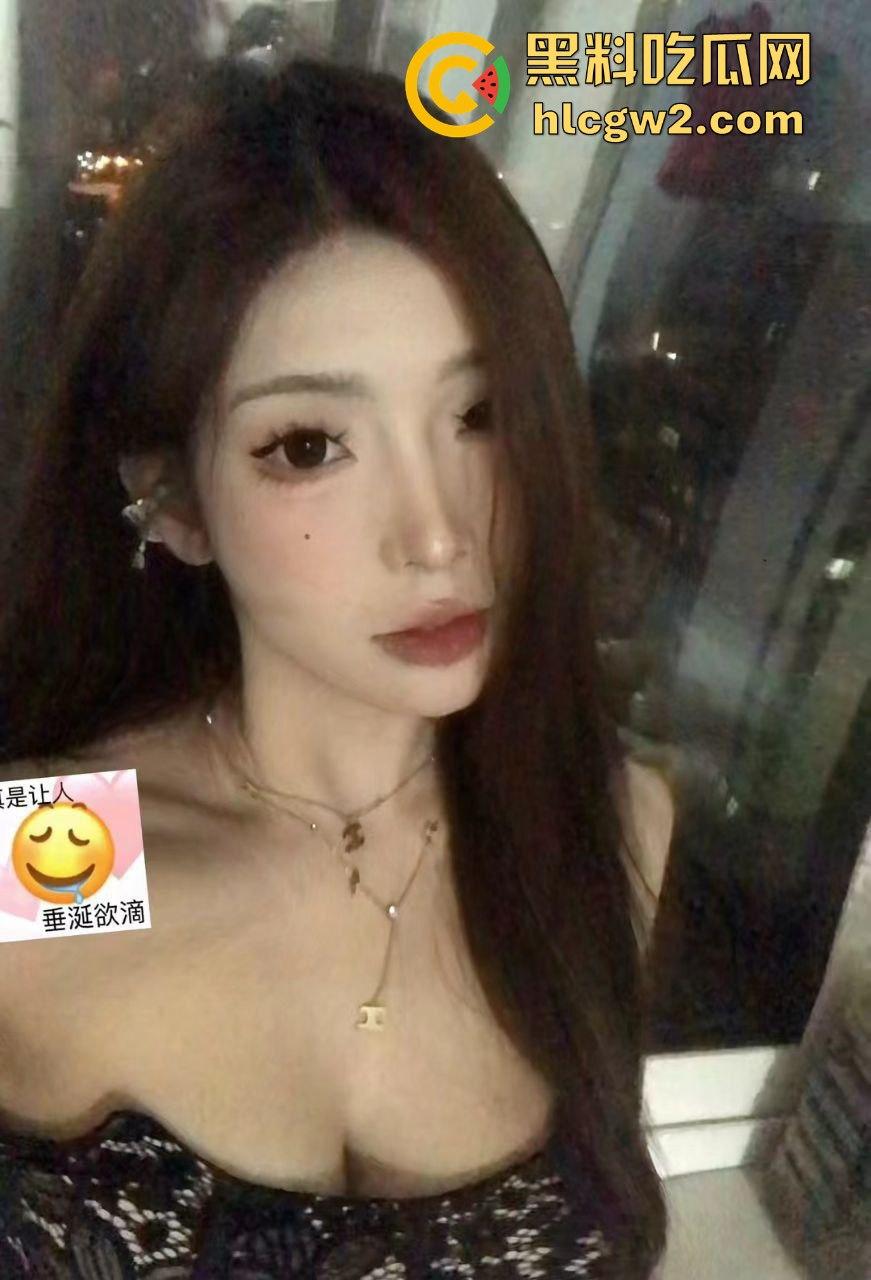 大奶美女主播【宵夜】私拍流出，颜值高得让人嫉妒！金主爆操私密视频流出，刺激到爆！-11