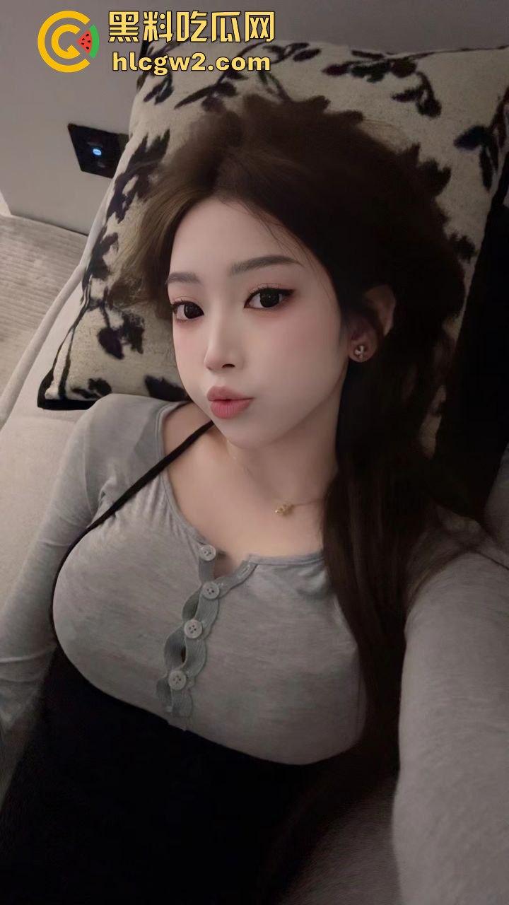 大奶美女主播【宵夜】私拍流出，颜值高得让人嫉妒！金主爆操私密视频流出，刺激到爆！-20