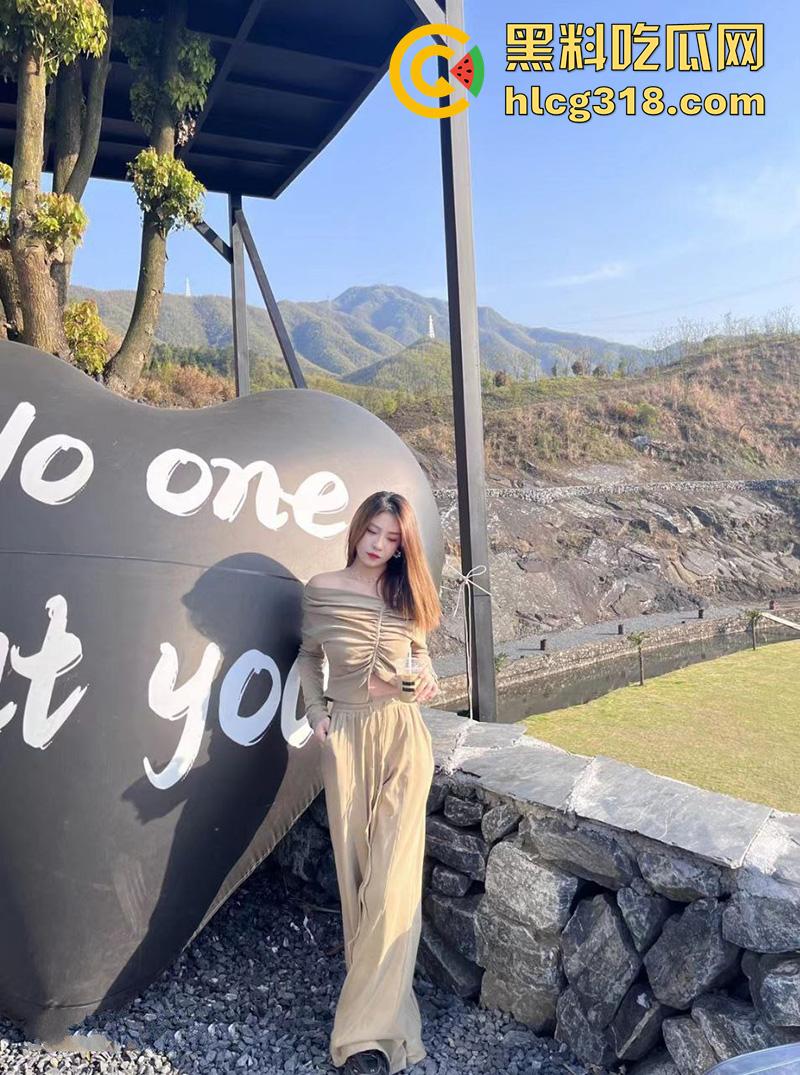 南京第二师范学院【苏妙妙】,极品身材大奶系花,被纹身富二代包养,调教成性奴母狗曝光性爱自拍!-5