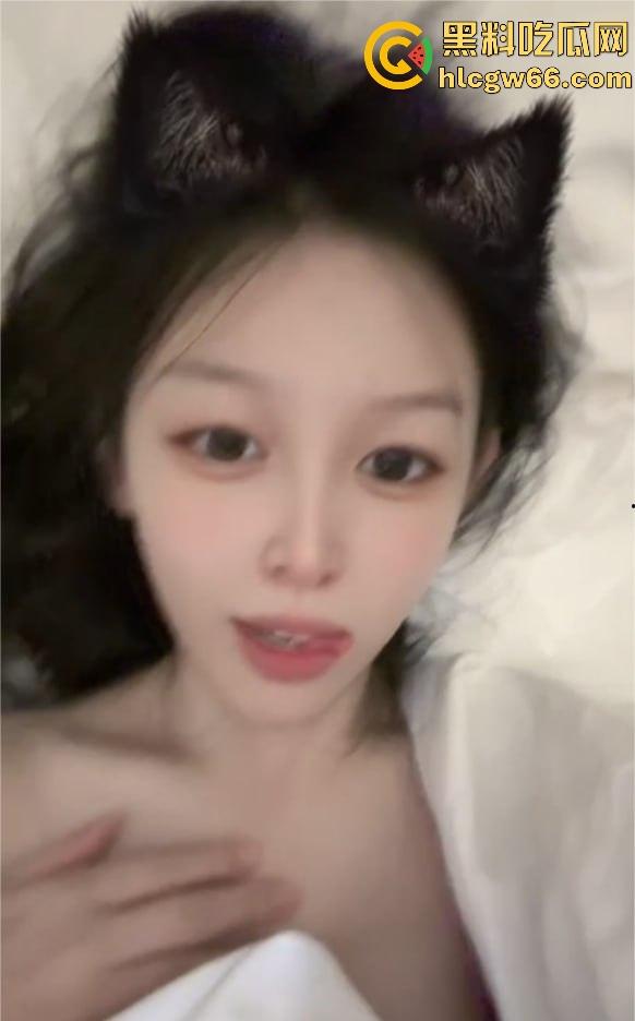 快手失恋土豆【何琪】出国旅游一圈 就成为驴友的肉便器 果断分手曝光 颜值与技术双双在线！-2