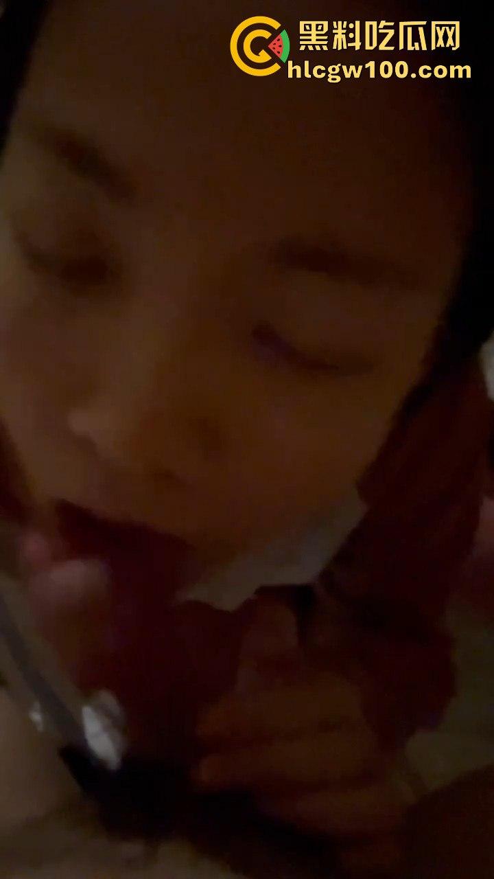 河南省驻马店医院反差护士【吴新园】口交取精保存,最新一弹1小时36分资源爆出,内容引入眼球!!-19