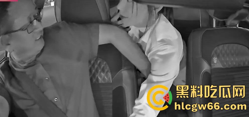 年度最佳网约车宣传大片 气质美女付钱之后 还给司机摸奶撸鸡巴 大哥还意犹未尽！-5