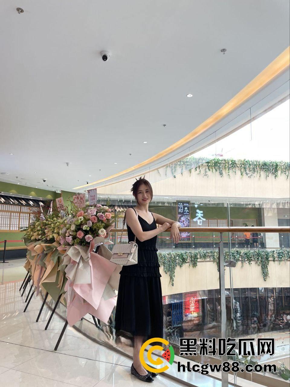 杭州浙商银行【周夏雪】职场白领变性瘾母狗，爱玩3P背着男友约炮，被内射后骚逼还想要！-8