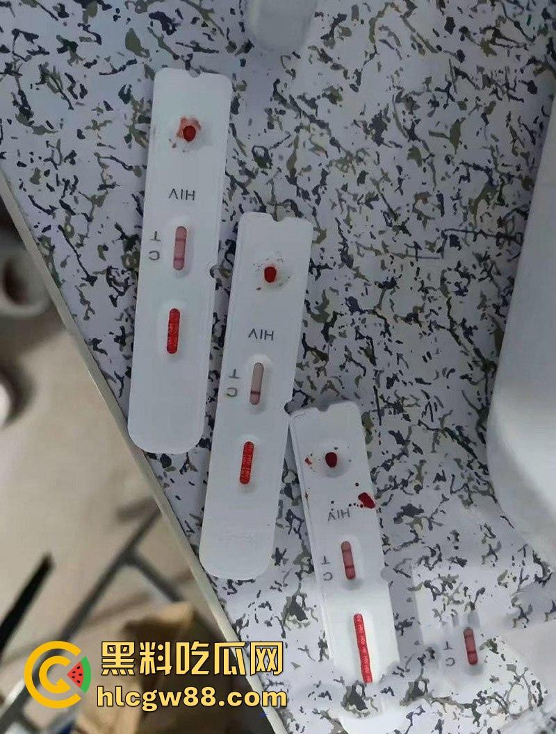 上海酒吧捡漏变噩梦！白丝学生妹李丹竟是生化母体，在校女大卖骚养生，炮王们怕是要躺平等通知了！-5