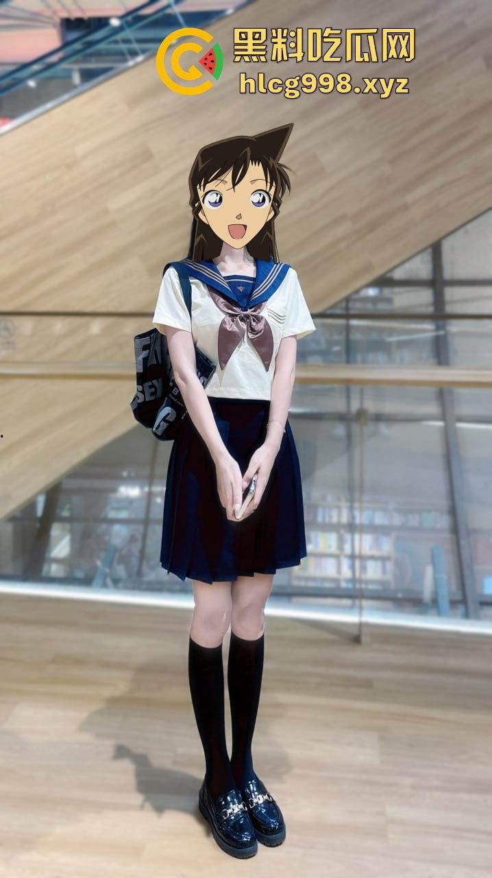 反差人妻【兔兔】推特翻车!优雅骚妻停车位拉进楼道,跪地扒裤九浅一深顶到底!-35