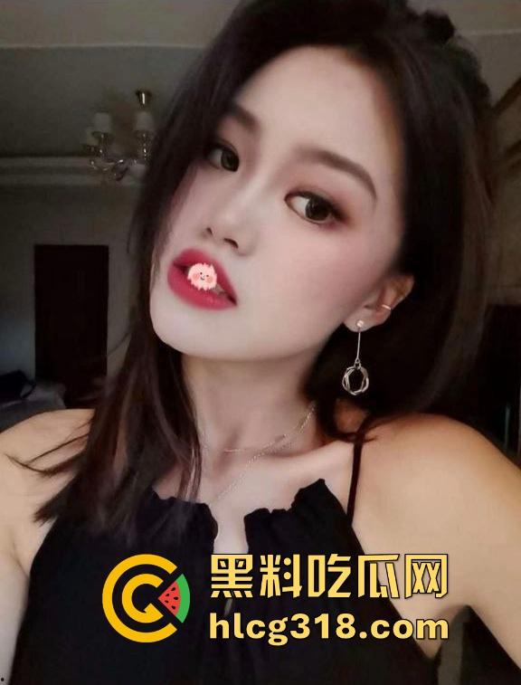 兴隆大厦女销售勾搭客户私密视频泄露!黑丝后入扭臀骚舞挑逗内射 不愧是销冠!-10