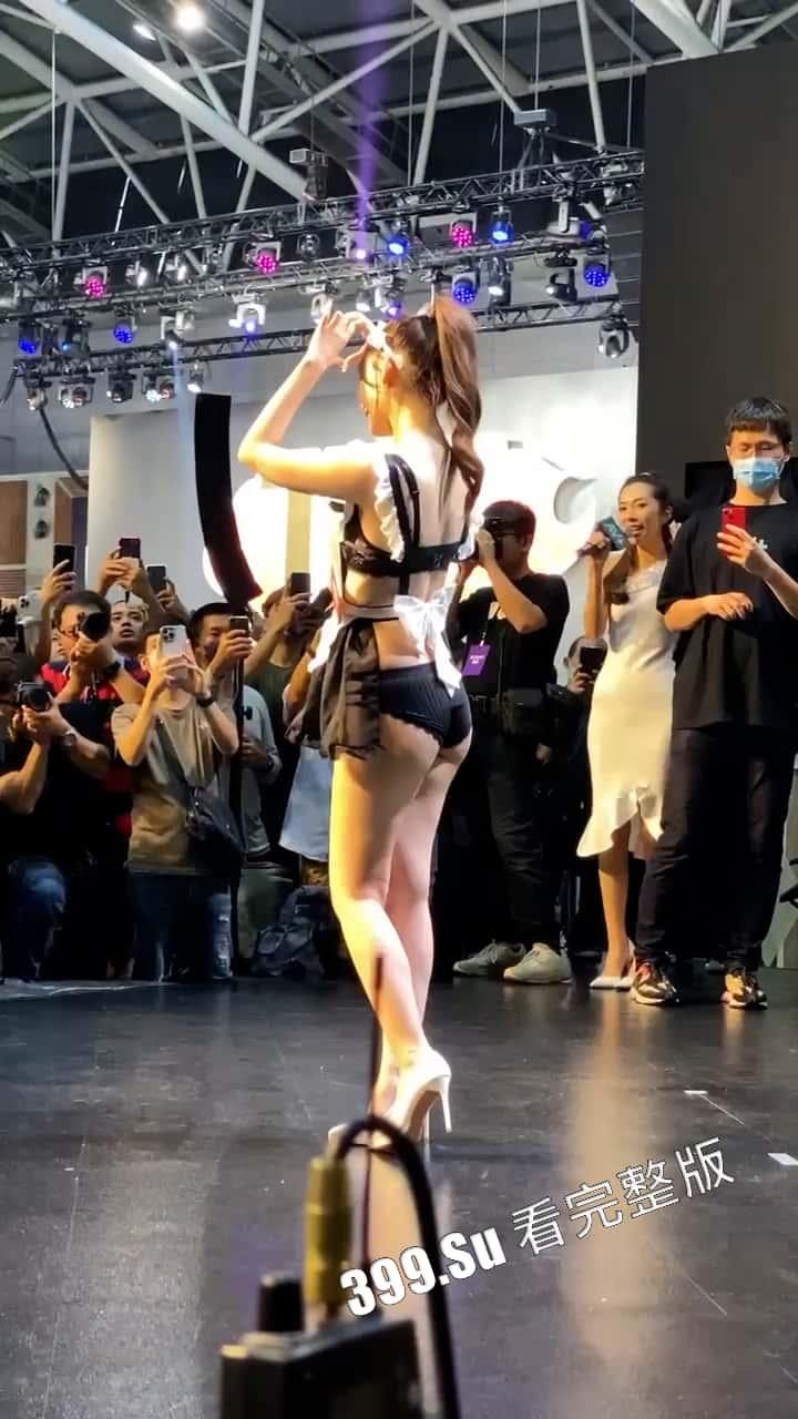 台湾成人展 最熟悉的陌生人在台吸引15万学生前去朝圣,台媒爆出AV女优在台卖淫价格 桥本有菜两炮高达144万(附活动现场海量高清照和视频合集)-16