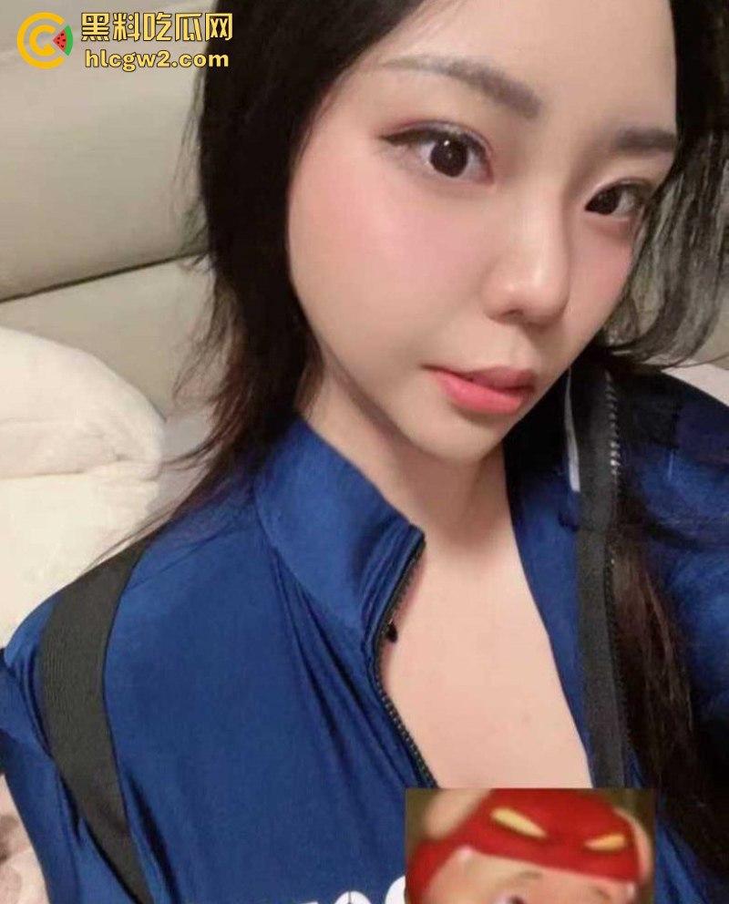 独家曝光!北京三里屯太古里 高颜值健身美女【李卓莹】大尺度自拍福利视频流出 圆润美乳一线天小穴令人血脉喷张-5