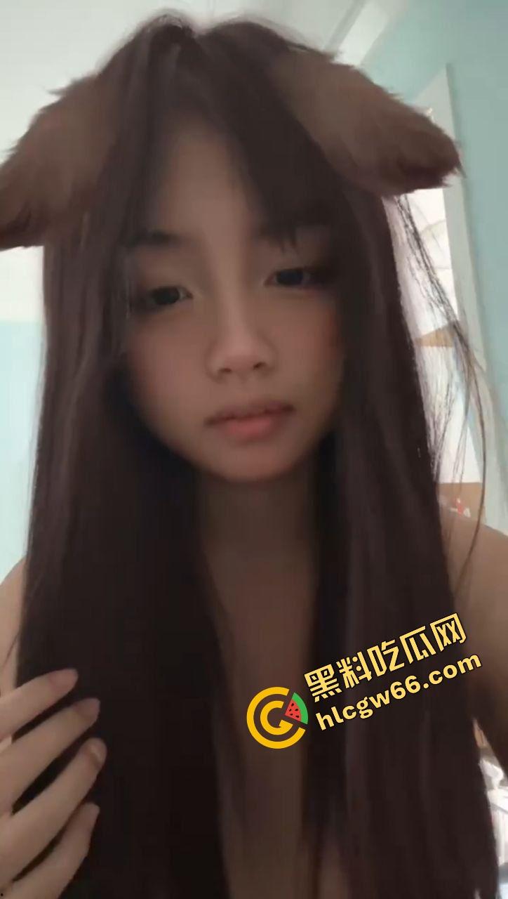 湖南株洲18岁反差骚学妹【刘怡婷】曝光,刚成年就当男网友的远程母狗,放学回家掰穴自慰叫到腿软!-4