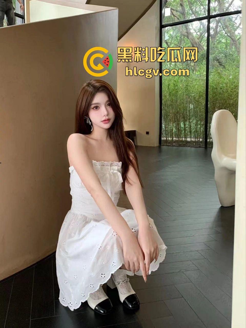 23岁外围【孙依】骚到飞起,每次约炮都要玩到脱力!骑在身上简直要把人摇散架!-4