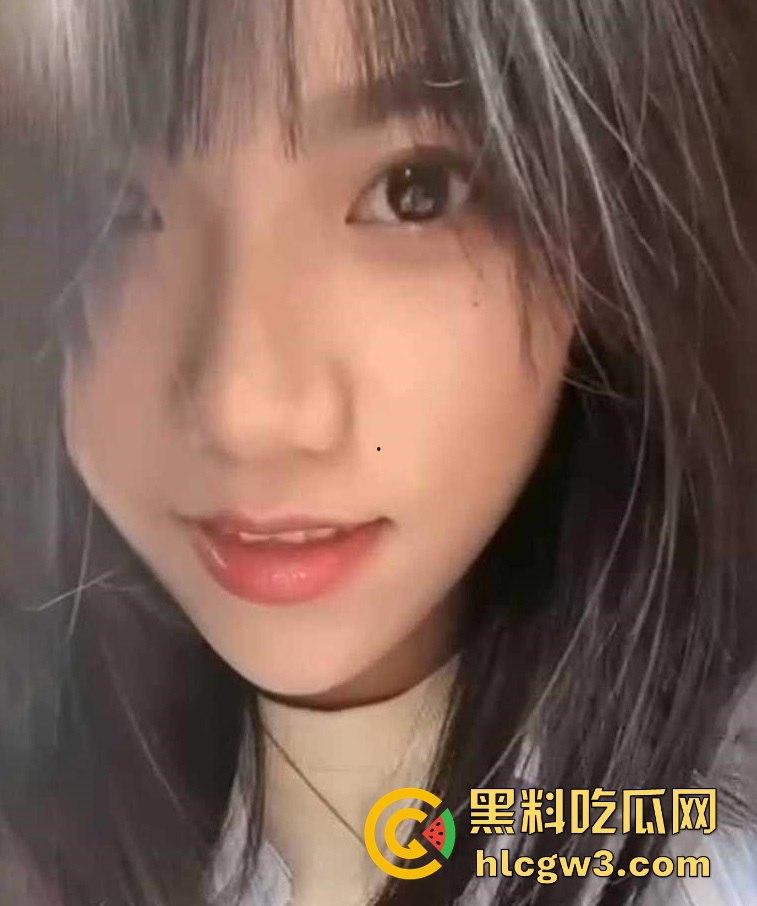 师范大学反差美女【吴悠然】私密视频流出!黑丝美腿被疯狂玩弄,极致反差让人看傻眼!-5