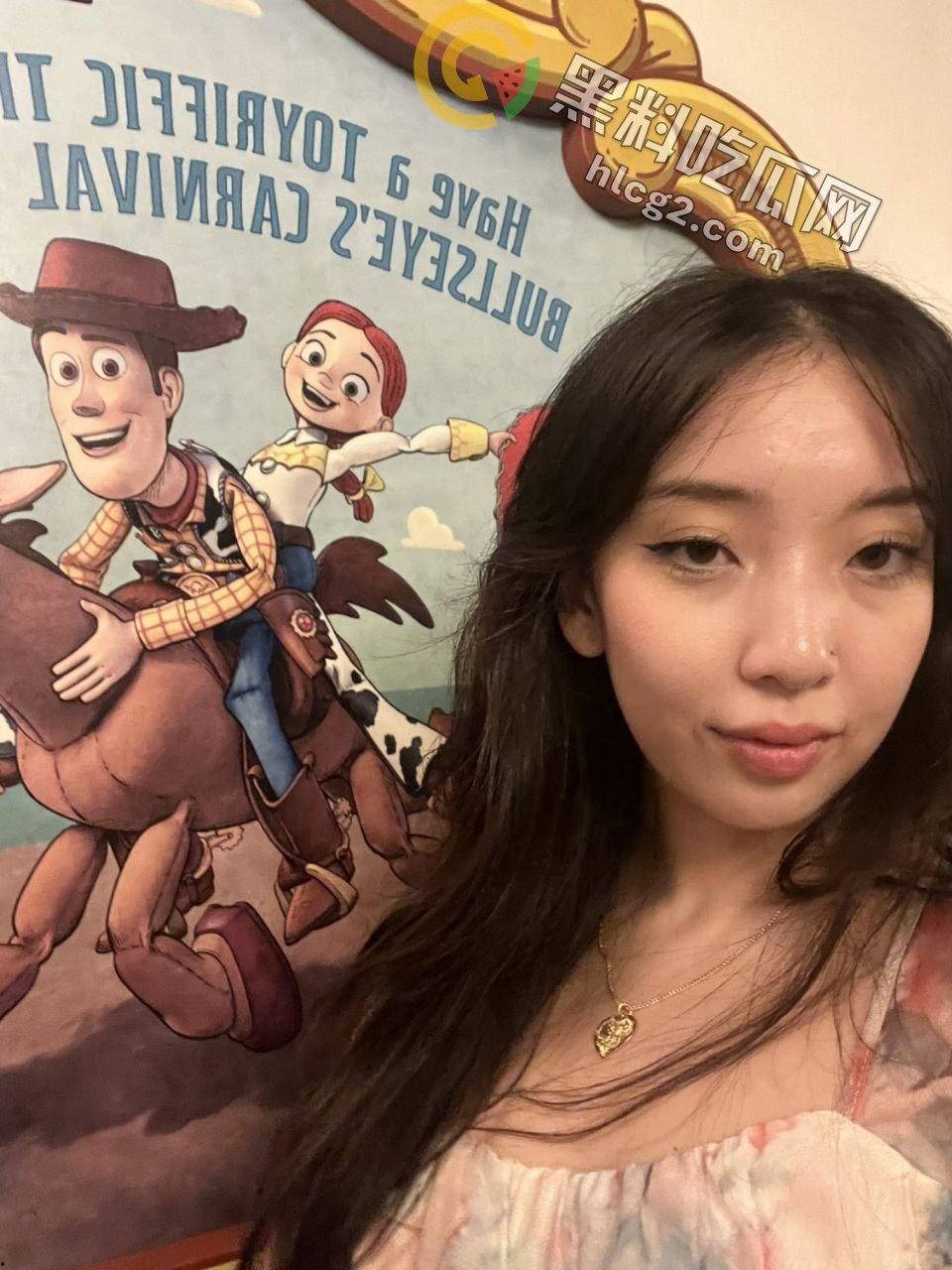 珠江人妻少妇田珍珍，嫩穴水多活好，超凡口技视频流出！-1