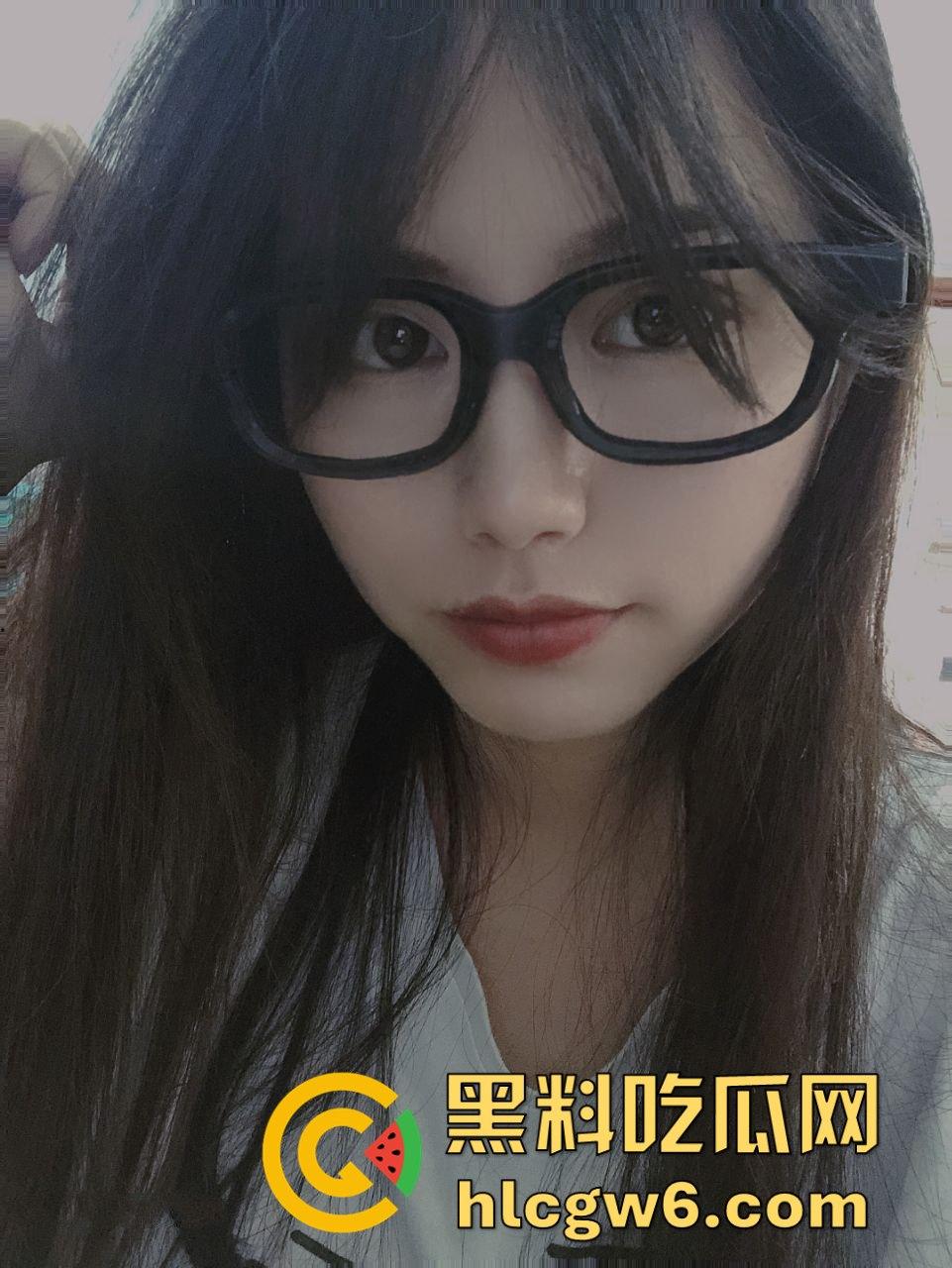 销售冠军到底怎么来的？重庆女销售『李莉』为拿单陪甲方喝到崩溃，甲方抠逼直言吃鸡口爆就签单，执行力直接拉满！-9