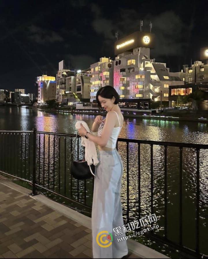 南韩气质空姐 和前男友用facetime 1对1隔着视频自慰一起高潮 遭渣男友录屏  因手机遗失不雅视频流出-4