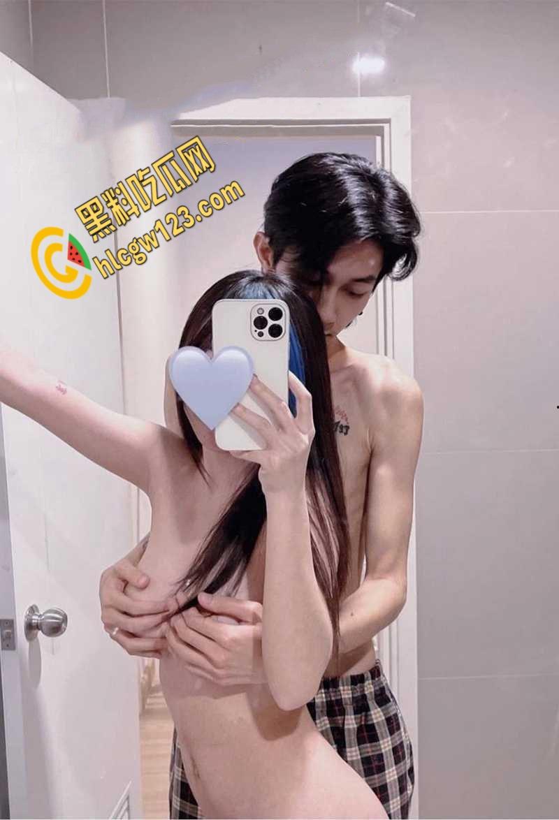 泰国网红【小野猫】火辣登场！限制级视频大秀性感身材，骑乘男友狂野扭臀，浪叫不断！-2