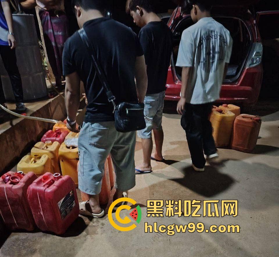 妙瓦底硬刚泰国,全城囤油,诈骗大军集结,泰方断网断电惹怒将军,水沟谷烟花狂笑泰国政府!-6