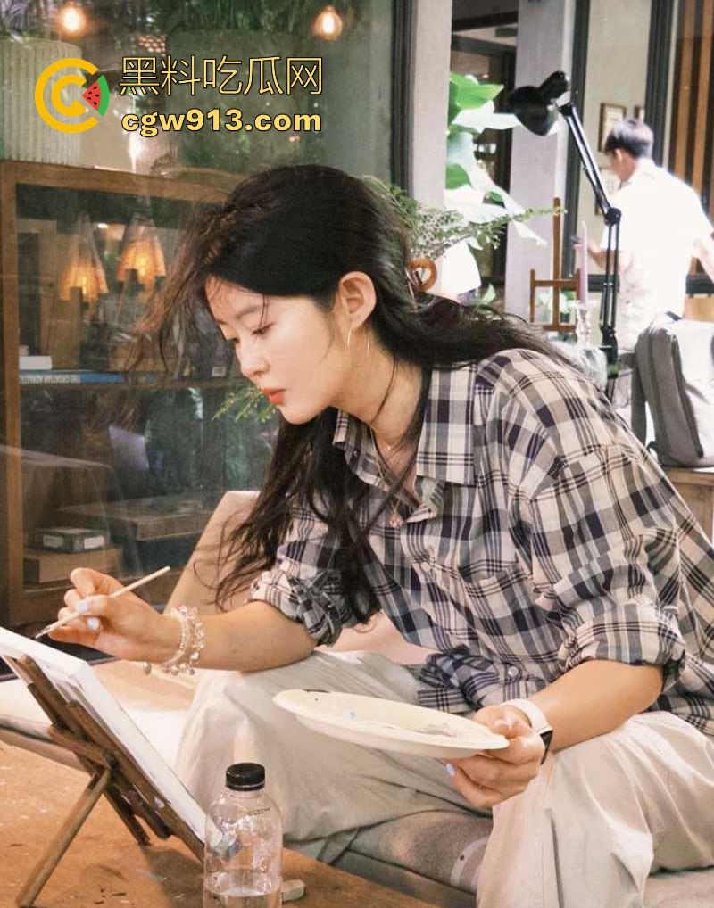 石家庄新婚人妻【姚情】新婚夫妇就是有激情,情趣内衣玩性爱调教,撅着大腚被老公后入爆操,都被操出白浆!-5