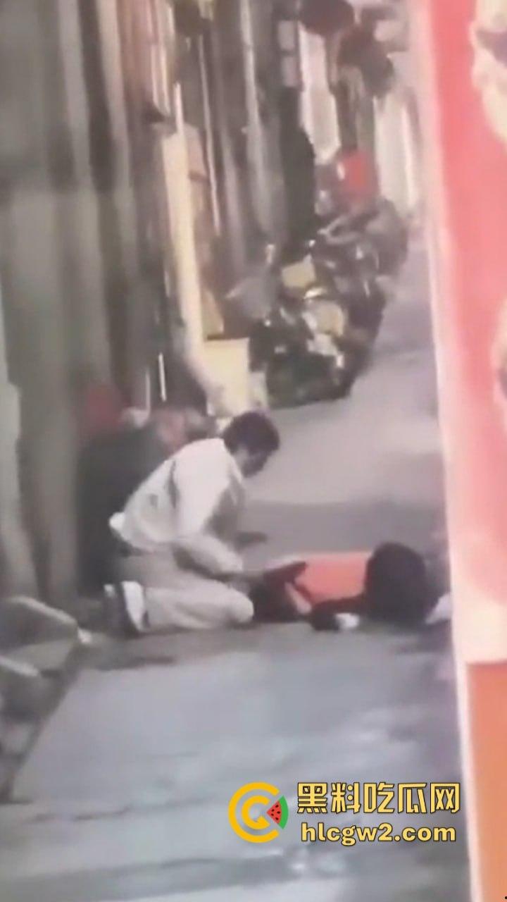 血腥慎入！潮州朝安东二光辉幼儿园附近 发生持刀杀人事件 一女子当场死亡！-6