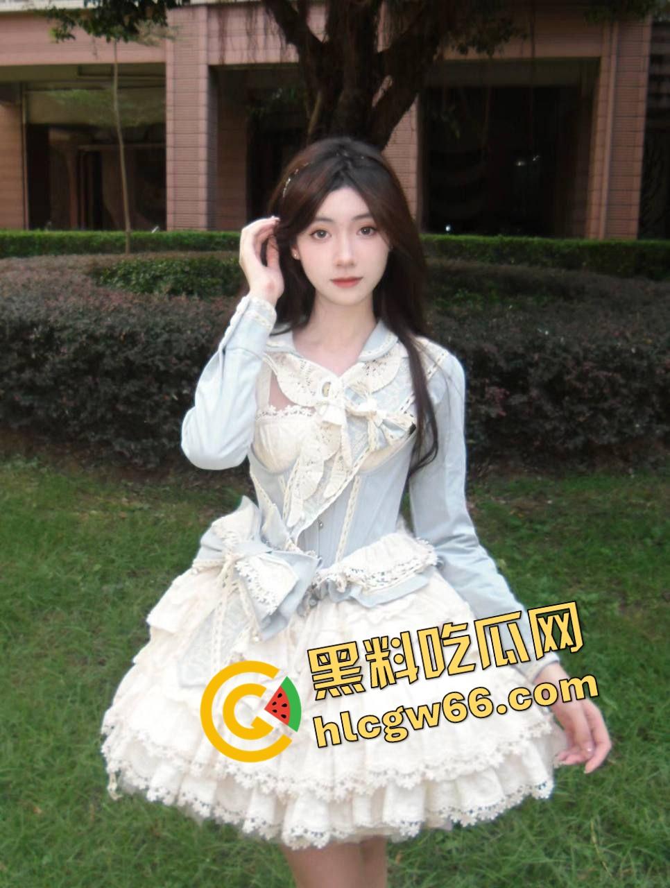 这南宁妹子真他妈骚,自己发穴勾人,约出来在商场卫生间口爆,还问想不想我在马桶上坐着给你舔?-2