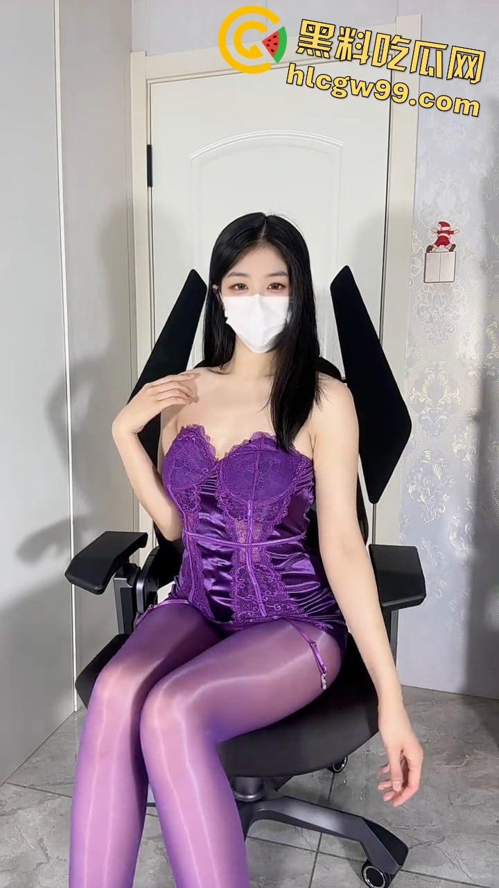 抖音35W粉【菜菜】私密定制，极品御姐私拍情趣全裸扣逼自慰揉奶，尽显母狗姿态-4