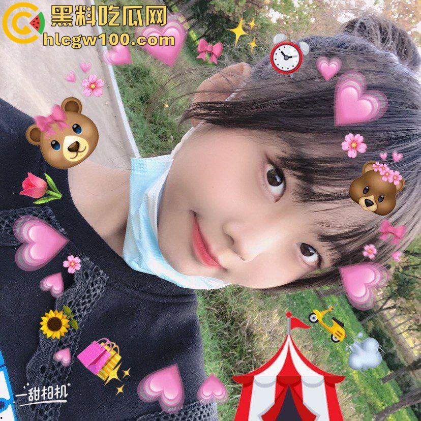 06年河北高三舞蹈系清纯嫩妹【戚畔】，黑丝一字马自慰跪地叫爸爸，揉胸自慰厕所喝尿-3