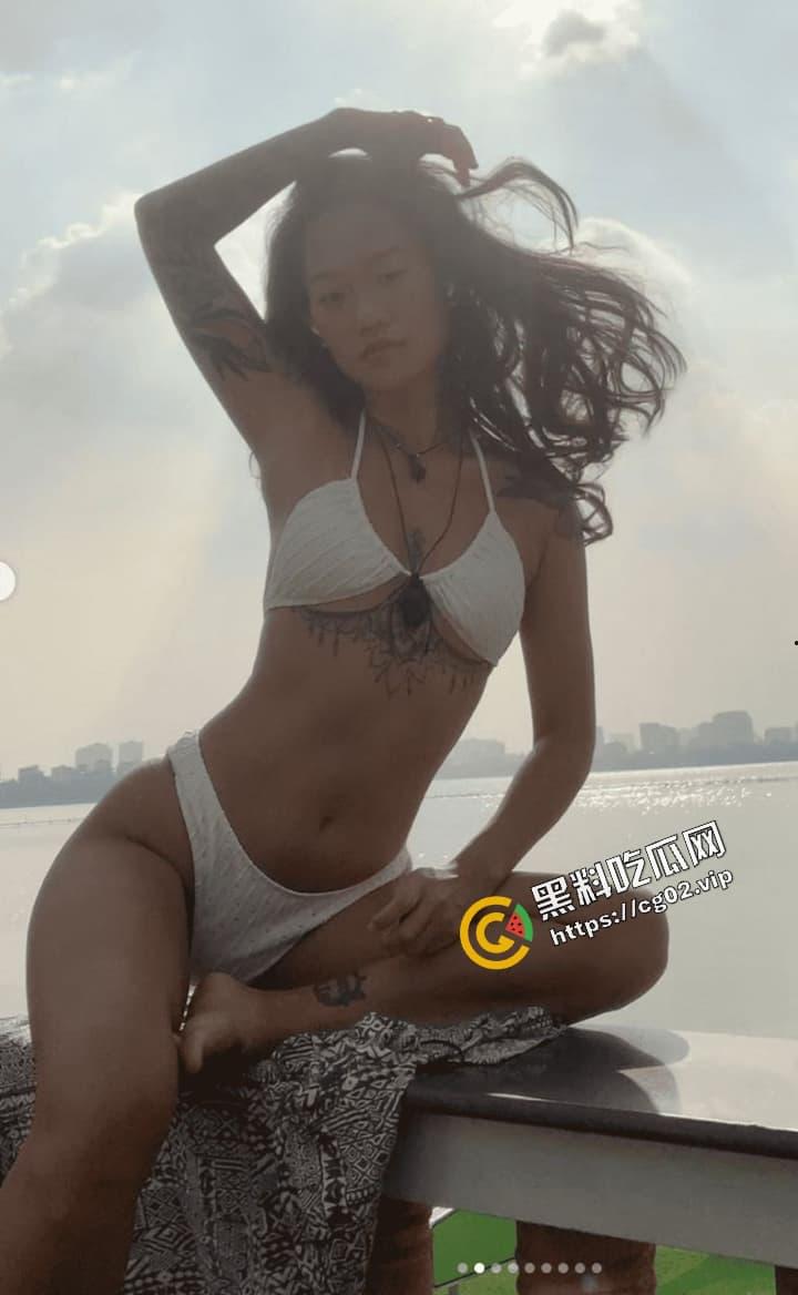 31岁港女舞蹈导师 江宝莹 携带‘液体大麻’入境鹿儿岛被捕！被网友起底 咸湿发骚影片 只不过是个沉迷毒品的骚货-7