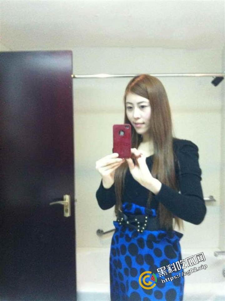 《百度云泄密流出》天津工业大学 模特【王真】外表优雅高冷 实则内心闷骚放浪38P+1V-15